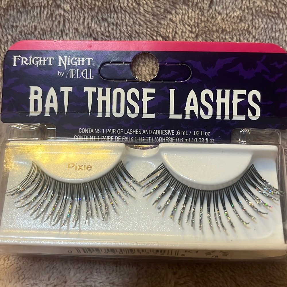 Sparkly Halloween eyelashes